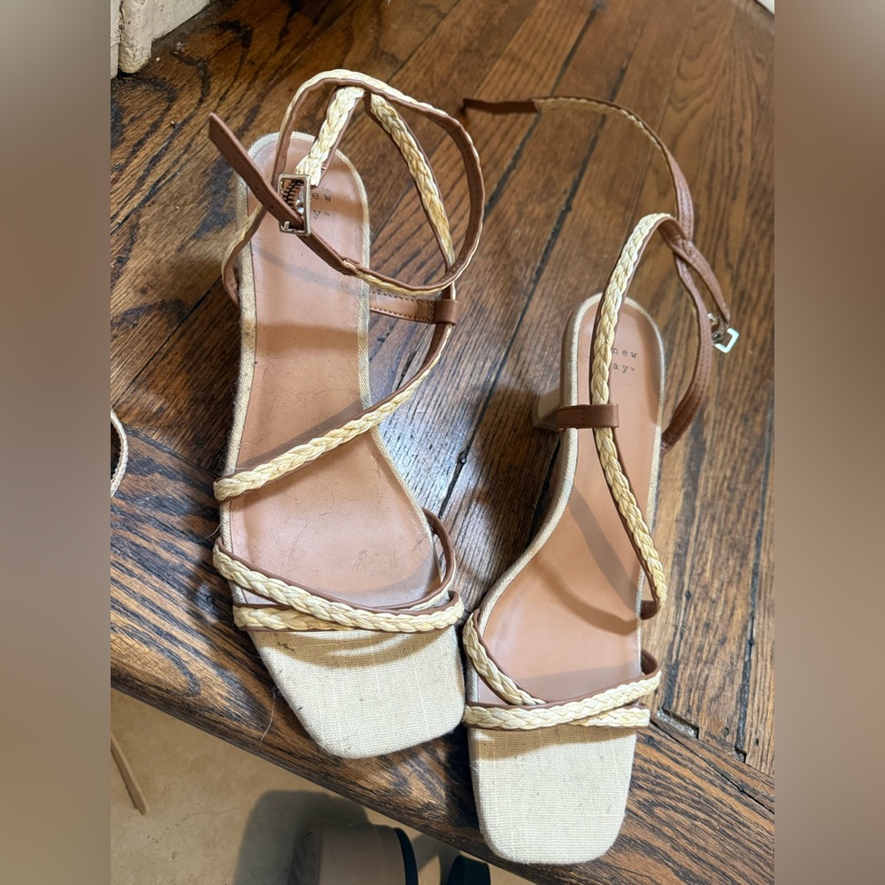 Women’s Tan Braided Strap Sandals